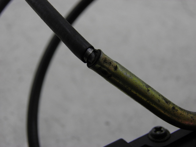 photo de CABLE OUVERTURE SELLE YAMAHA XP T-MAX TMAX 500 (2004 - 2007)