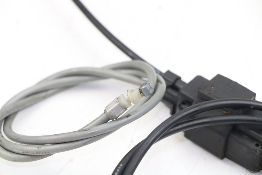 photo de CABLE OUVERTURE SELLE YAMAHA XP T-MAX TMAX ABS 500 (2000 - 2003)