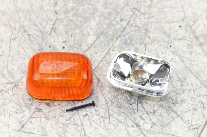 photo de CABOCHON CLIGNOTANT ARRIERE DROIT YAMAHA BW'S BWS 125 (2010 - 2013)