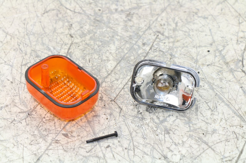photo de CABOCHON CLIGNOTANT ARRIERE DROIT YAMAHA BW'S BWS 125 (2010 - 2013)