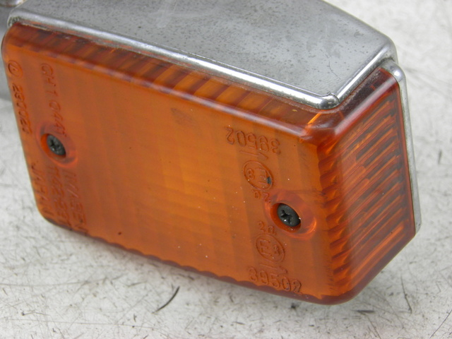 photo de CABOCHON CLIGNOTANT ARRIERE GAUCHE YAMAHA XJ F 900 (1983 - 1994)