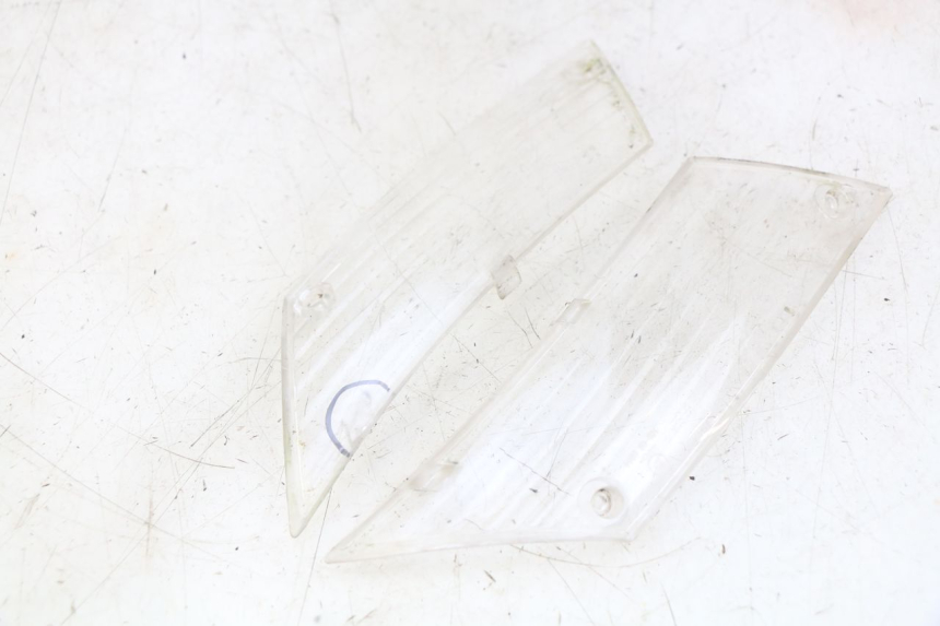 photo de CABOCHON CLIGNOTANT ARRIERE PIAGGIO ZIP 2T 50 (2009 - 2019)