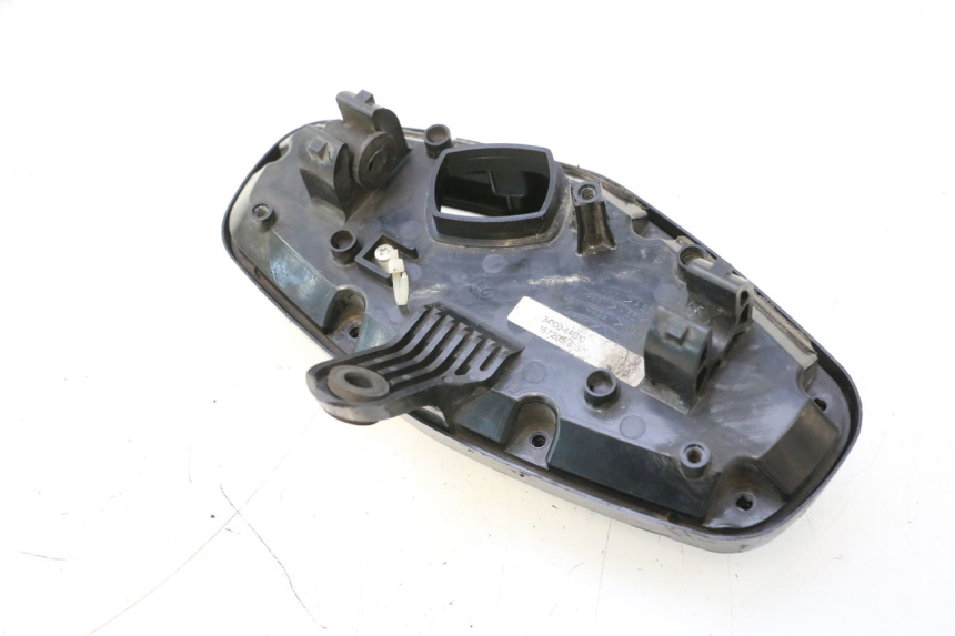 photo de CABOCHON COMPTEUR SUZUKI GSR 600 (2005 - 2012) - Points de fixation