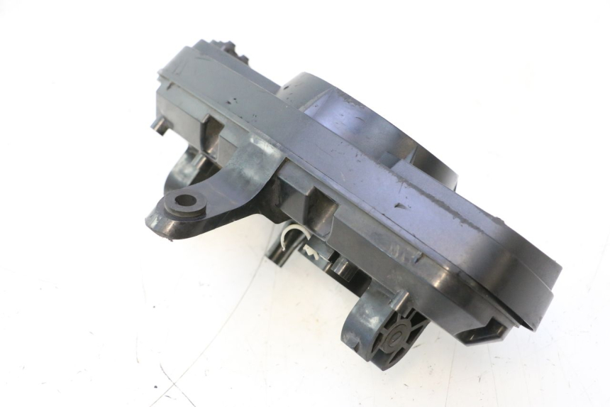 photo de CABOCHON COMPTEUR SUZUKI GSR 600 (2005 - 2012) - Marquages et références