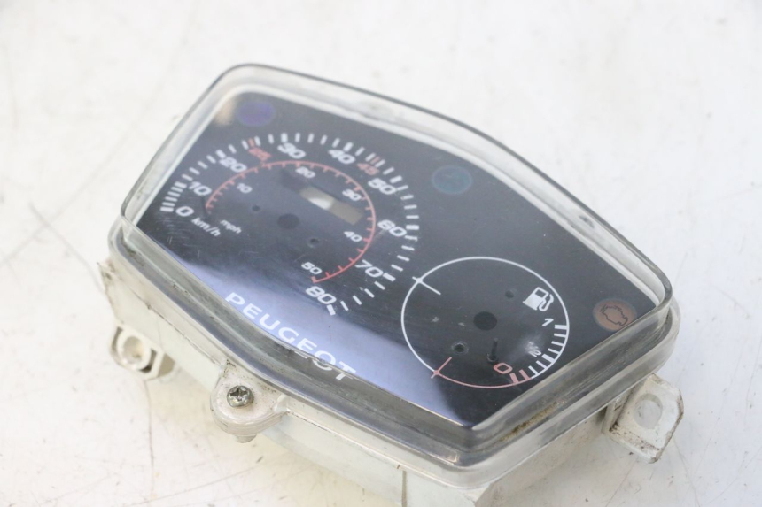 photo de CABOCHON COMPTEUR PEUGEOT KISBEE 4T 50 (2018 - 2022) - Vue produit