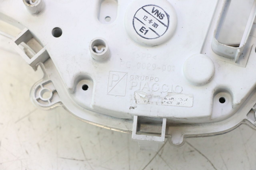 photo de CABOCHON COMPTEUR PIAGGIO LIBERTY IGET 4T 50 (2021 - 2025) - Vue produit
