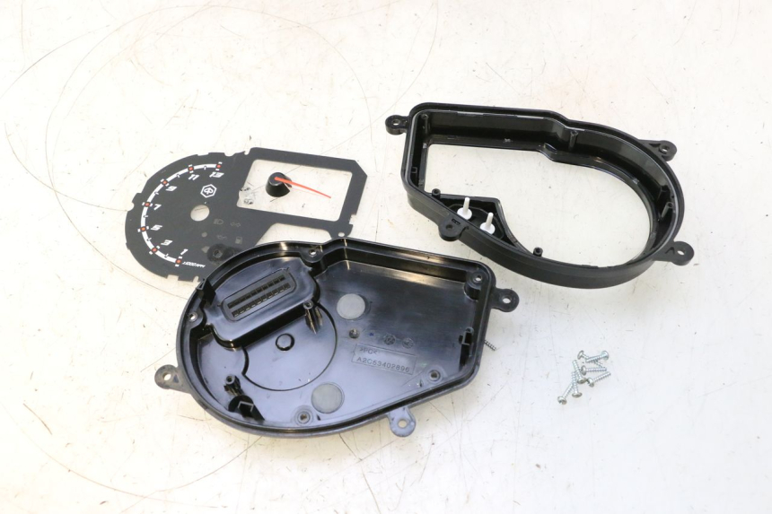 photo de CABOCHON COMPTEUR PIAGGIO NRG POWER PUREJET 50 (2018 - 2021) - Vue principale