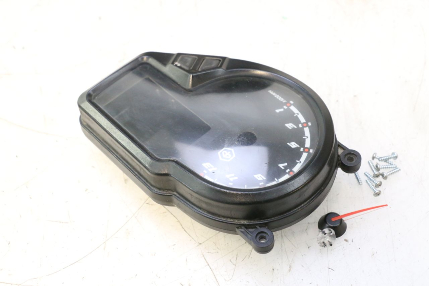 photo de CABOCHON COMPTEUR PIAGGIO NRG POWER PUREJET 50 (2018 - 2021) - Détail de la pièce