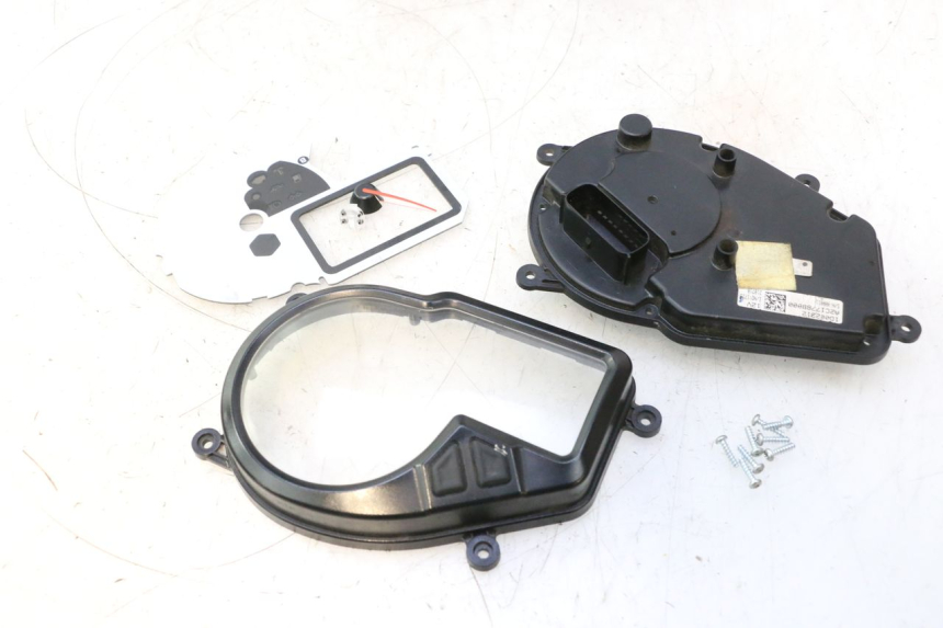 photo de CABOCHON COMPTEUR PIAGGIO NRG POWER PUREJET 50 (2018 - 2021) - Zoom composants