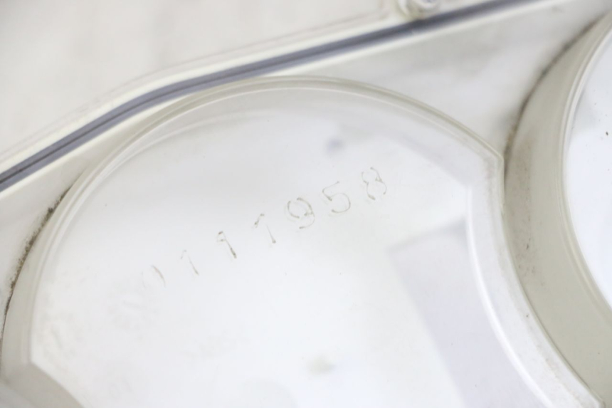 photo de CABOCHON COMPTEUR PEUGEOT SATELIS 250 (2006 - 2012)