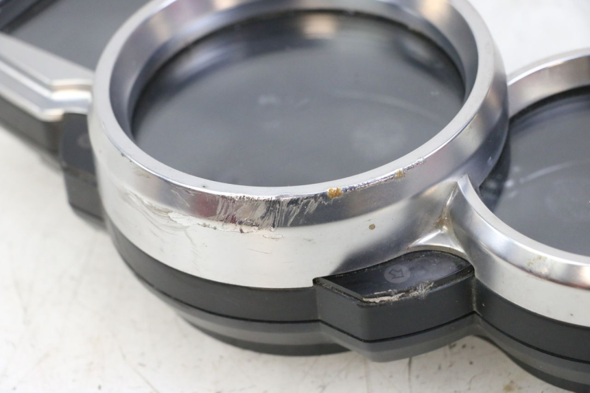 photo de CABOCHON COMPTEUR YAMAHA FJR ABS 1300 (2006 - 2012)