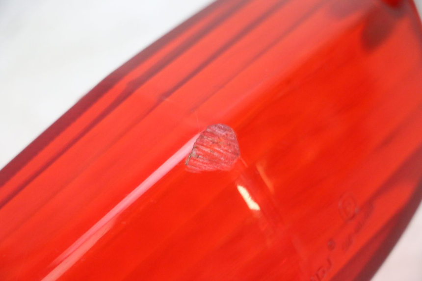 photo de CABOCHON FEU ARRIERE PEUGEOT KISBEE 2T 50 (2010 - 2017) - Vue d’ensemble