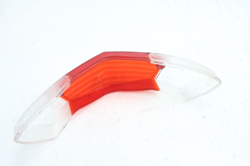 photo de CABOCHON FEU ARRIERE PEUGEOT KISBEE 2T 50 (2010 - 2017) - Zoom état d’usage