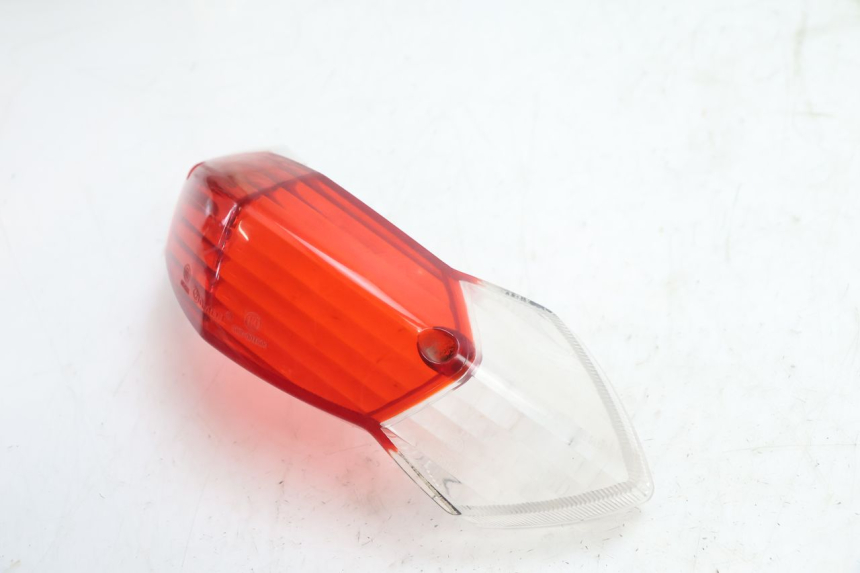 photo de CABOCHON FEU ARRIERE PEUGEOT KISBEE 4T 50 (2010 - 2017) - Zoom état d’usage