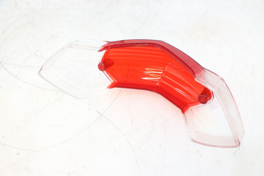 photo de CABOCHON FEU ARRIERE PEUGEOT KISBEE 4T 50 (2023 - 2026) - Autre angle de vue