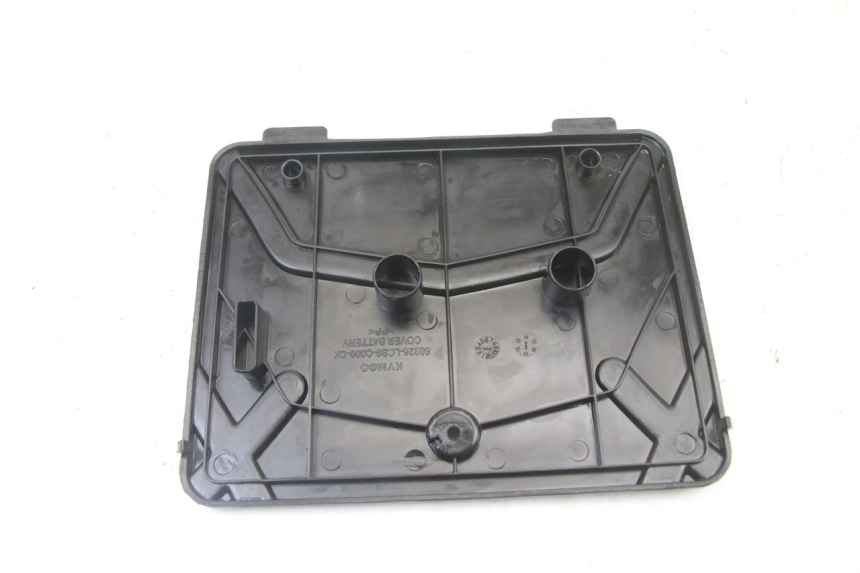 photo de CACHE BATTERIE KYMCO AGILITY 4T 50 (2005 - 2018)