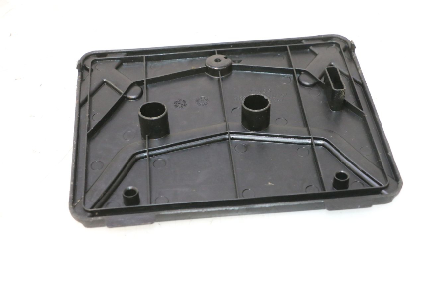 photo de CACHE BATTERIE KYMCO AGILITY PREMIUM 50 (2007 - 2010) - Zoom état d’usage