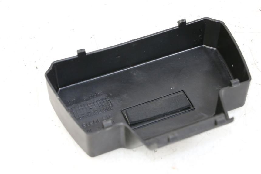 photo de CACHE BATTERIE APRILIA SCARABEO 100 (2003 - 2012)