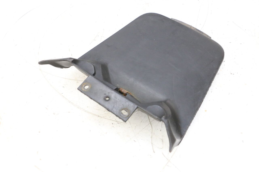 photo de CACHE BATTERIE MBK BOOSTER SPIRIT NAKED 50 (2004 - 2017) - Autre angle de vue