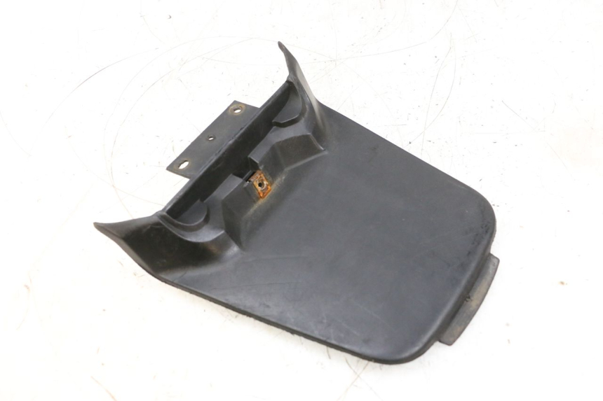 photo de CACHE BATTERIE MBK BOOSTER SPIRIT NAKED 50 (2004 - 2017) - Gros plan technique