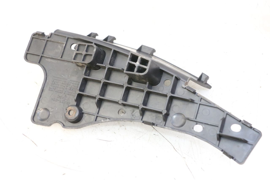 photo de CACHE BATTERIE SUZUKI BURGMAN 125 (2007 - 2014)