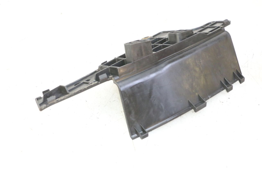 photo de CACHE BATTERIE SUZUKI BURGMAN 125 (2007 - 2014)