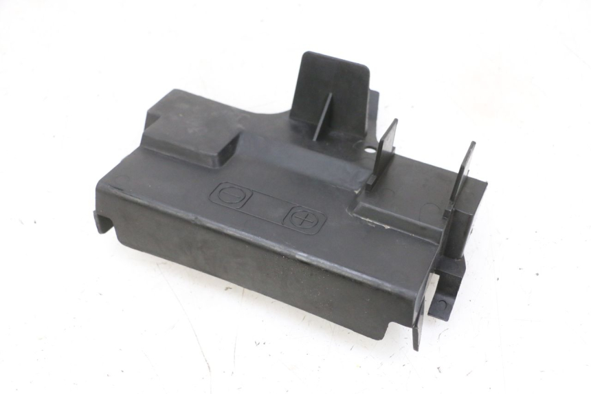 photo de CACHE BATTERIE SUZUKI BURGMAN 650 (2013 - 2020)