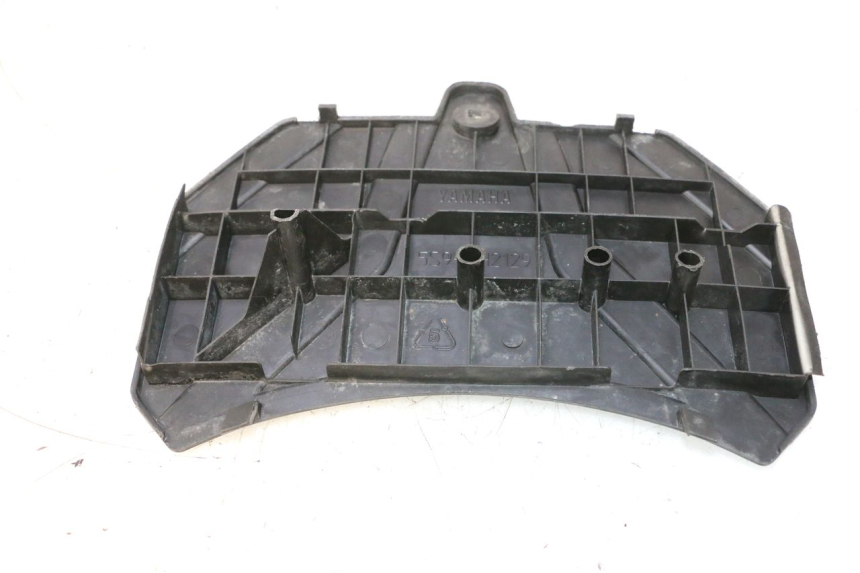 photo de CACHE BATTERIE YAMAHA BW'S BWS 125 (2010 - 2013) - Zoom état d’usage
