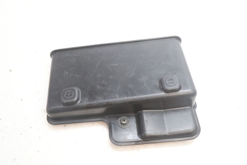 photo de CACHE BATTERIE HONDA FJS SILVER WING SILVERWING 400 (2005 - 2008) - Détail de la pièce