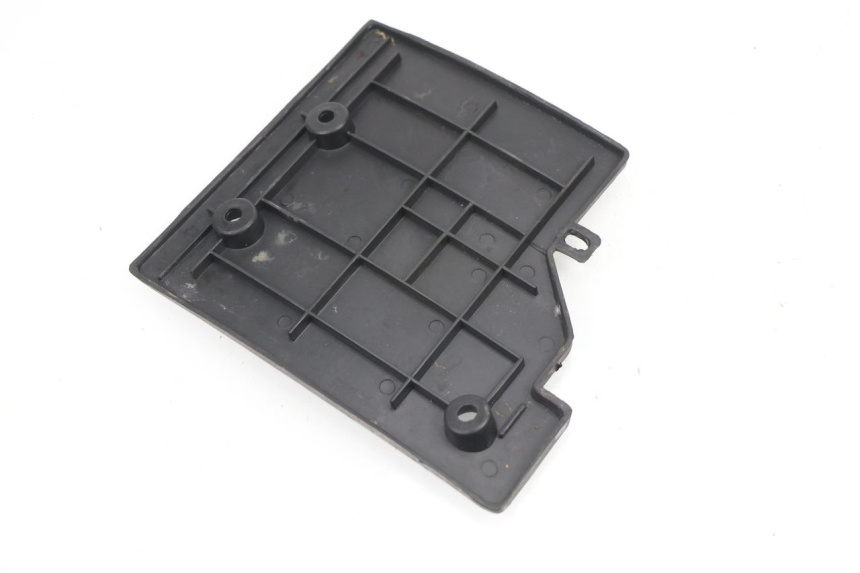 photo de CACHE BATTERIE REVATTO JOYSTICK 50 (2006 - 2012) - Détail de la pièce