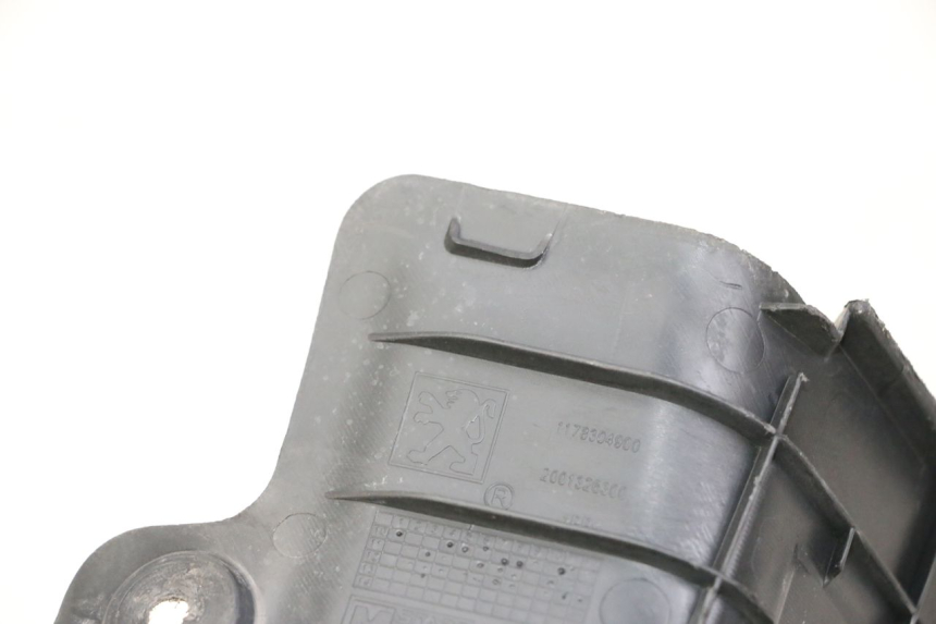 photo de CACHE BATTERIE PEUGEOT KISBEE 2T 50 (2010 - 2017)