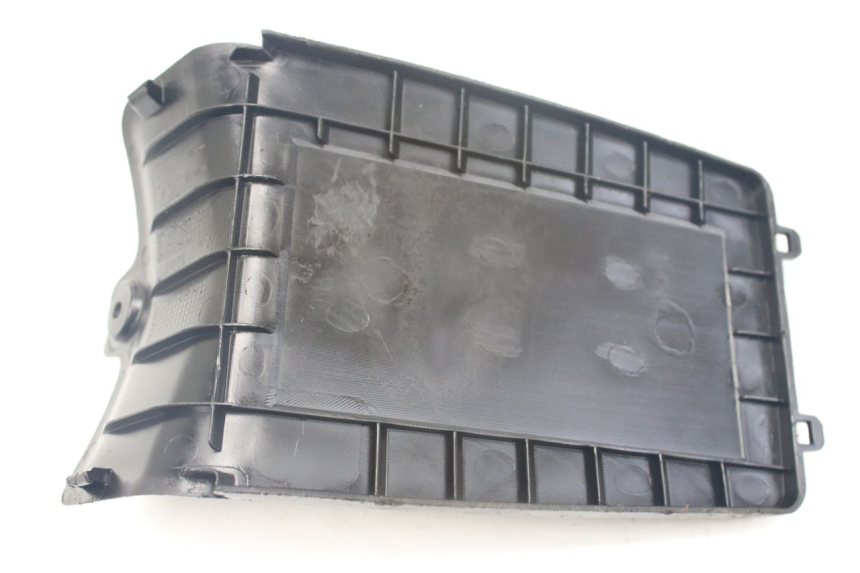 photo de CACHE BATTERIE PEUGEOT KISBEE 4T 50 (2010 - 2017)