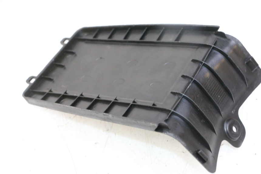 photo de CACHE BATTERIE PEUGEOT KISBEE 4T 50 (2018 - 2022)