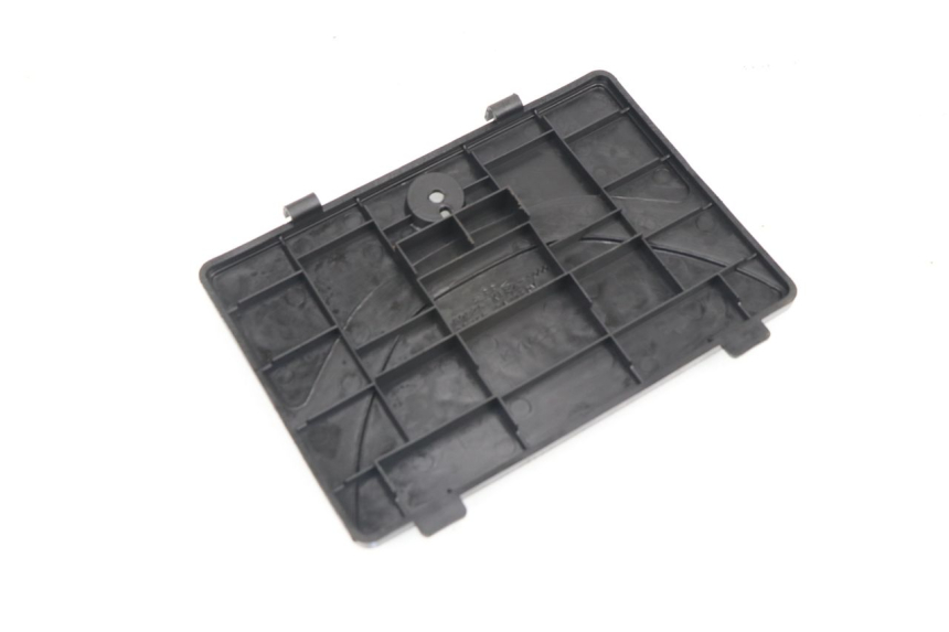 photo de CACHE BATTERIE KYMCO COBRA 100 (1998 - 2003) - Détail de la pièce