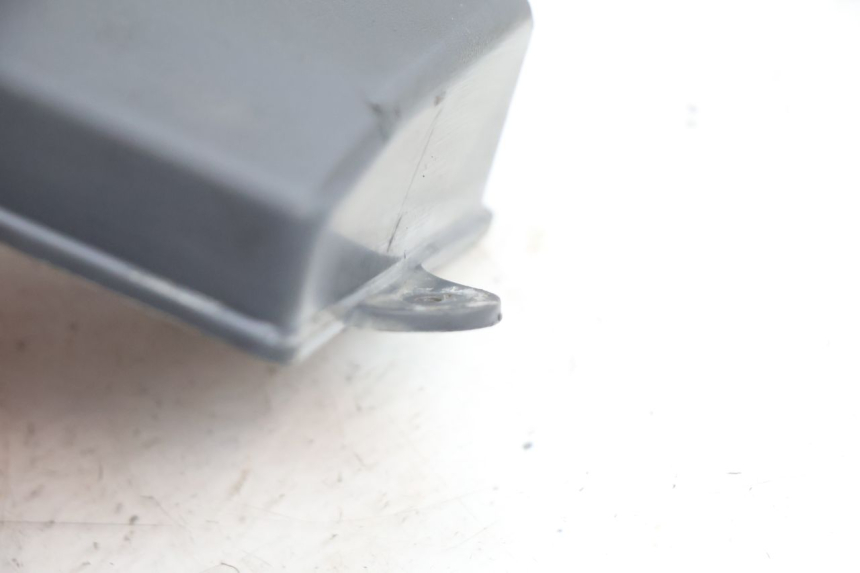 photo de CACHE BATTERIE PIAGGIO LIBERTY 125 (1998 - 2008) - Vue d’ensemble