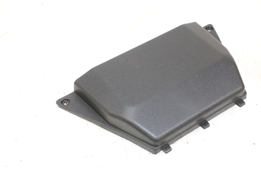 photo de CACHE BATTERIE PIAGGIO MP3 HPE 300 (2019 - 2026) - Vue principale
