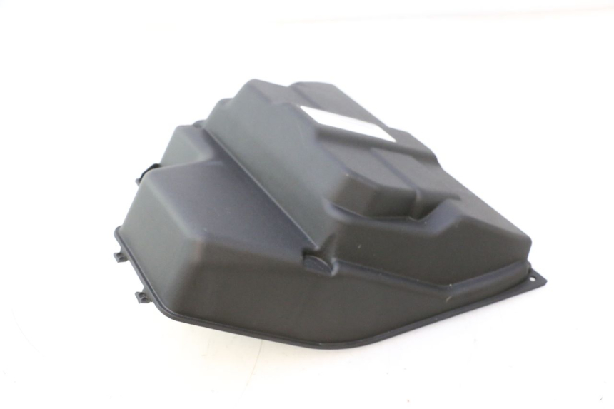 photo de CACHE BATTERIE PIAGGIO MP3 HPE 530 (2022 - 2026) - Vue d’ensemble