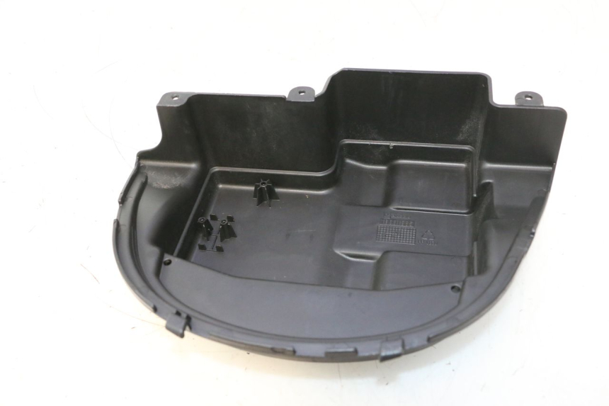 photo de CACHE BATTERIE PIAGGIO MP3 500 (2016 - 2018) - Zoom état d’usage