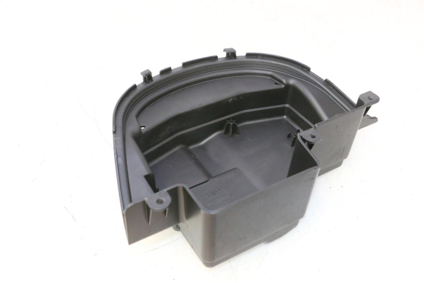 photo de CACHE BATTERIE PIAGGIO MP3 500 (2016 - 2018) - Autre angle de vue