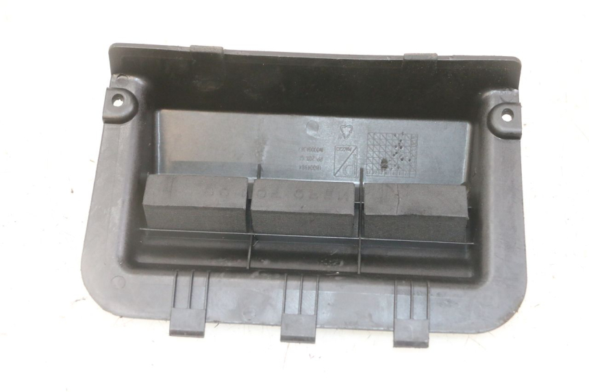 photo de CACHE BATTERIE PIAGGIO NEW TYPHOON 50 (2018 - 2021)