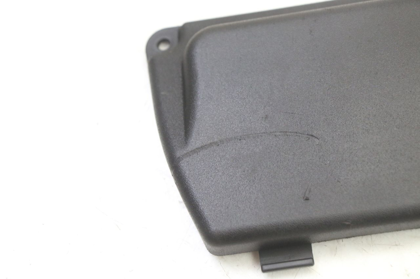 photo de CACHE BATTERIE PIAGGIO NRG POWER PUREJET 50 (2018 - 2021)