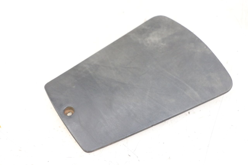 photo de CACHE BATTERIE PEUGEOT SPEEDFIGHT 100 (1997 - 2007)