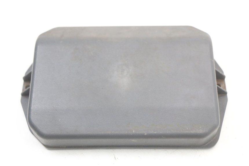 photo de CACHE BATTERIE PIAGGIO LIBERTY 4T 50 (2004 - 2008)