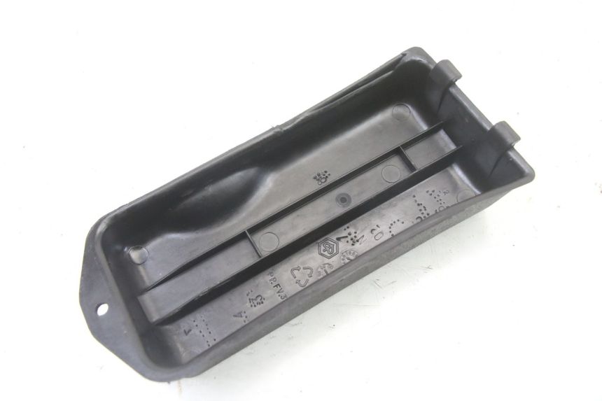photo de CACHE BATTERIE PIAGGIO VESPA S 2T 50 (2007 - 2014)