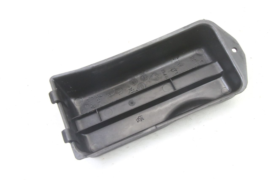 photo de CACHE BATTERIE PIAGGIO VESPA S 2T 50 (2007 - 2014)