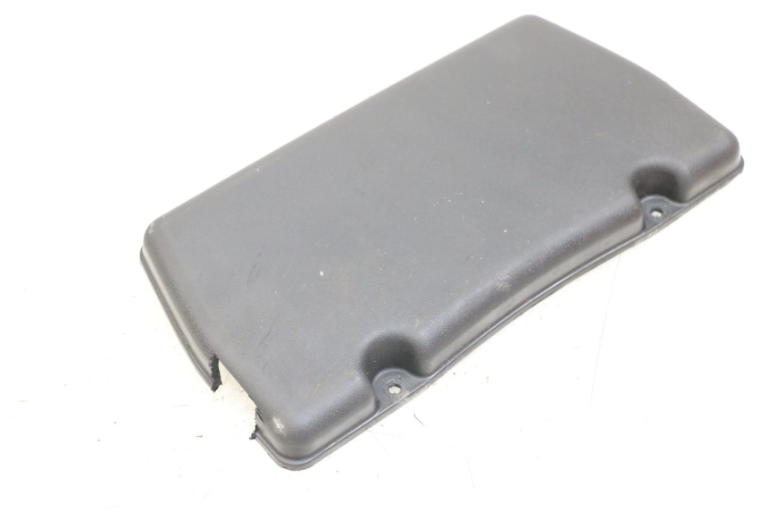 photo de CACHE BATTERIE PIAGGIO X8 125 (2004 - 2007)