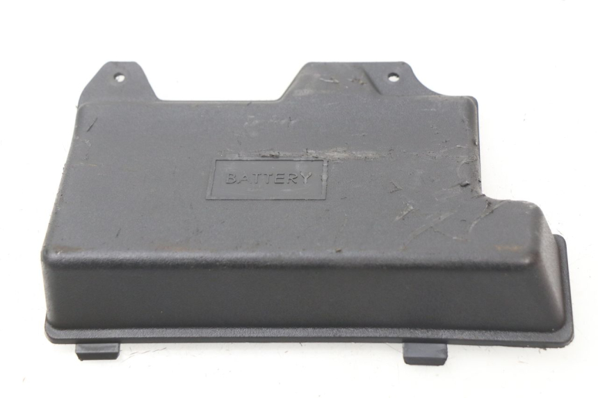 photo de CACHE BATTERIE PIAGGIO ZIP 4T 50 (2018 - 2020)