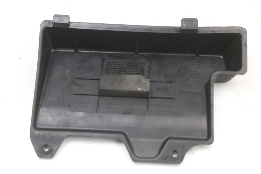 photo de CACHE BATTERIE PIAGGIO ZIP 4T 50 (2018 - 2020)