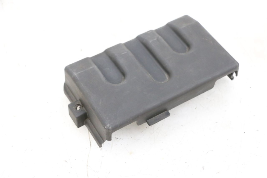 photo de CACHE BATTERIE PEUGEOT SPEEDFIGHT 4 4T EFI 50 (2021 - 2025) - Autre angle de vue