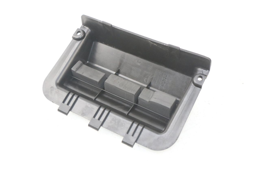 photo de CACHE BATTERIE APRILIA SR 2T 50 (2018 - 2022)